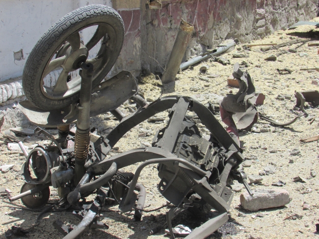 Afganistan'da seçim merkezine saldırı: 6 yaralı