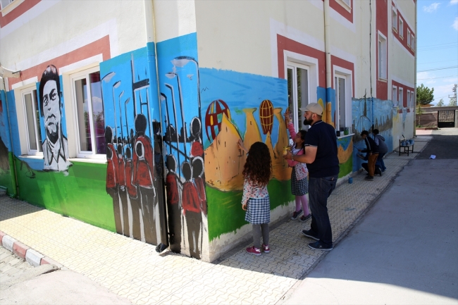 İlkokul öğretmeninin hayalini öğrencileriyle gerçekleştiriyor