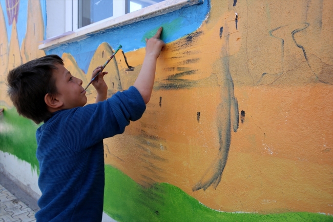 İlkokul öğretmeninin hayalini öğrencileriyle gerçekleştiriyor