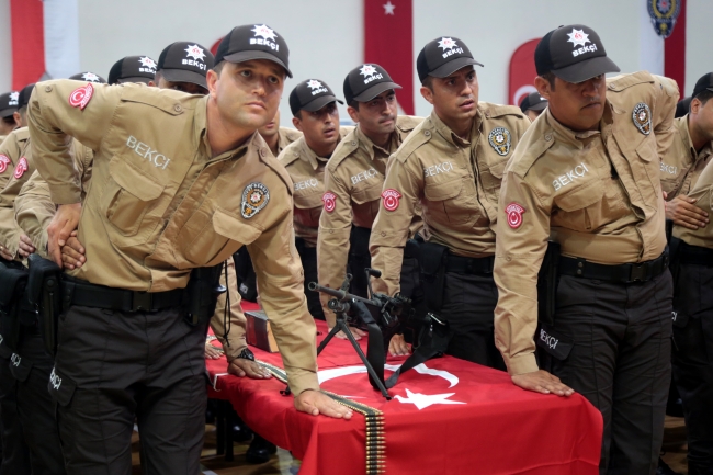 Mersin'de 500 çarşı ve mahalle bekçisi yemin ederek göreve başladı