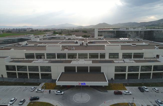 Türkiye'nin en büyük şehir hastanesinin 5 Mayıs'ta açılması planlanıyor