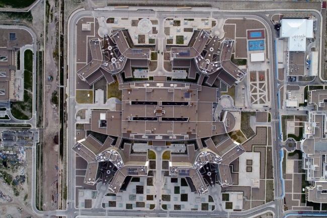 Türkiye'nin en büyük şehir hastanesinin 5 Mayıs'ta açılması planlanıyor