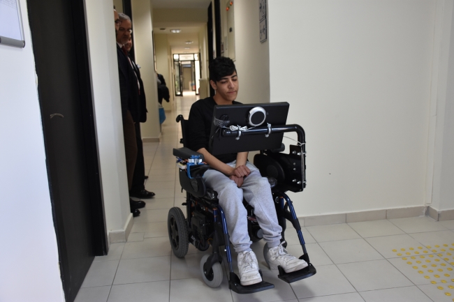 Göz hareketleriyle çalışan tekerlekli sandalye geliştirildi