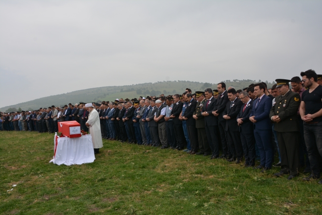 Şehit Astsubay Cemil Erkek, son yolculuğuna uğurlandı