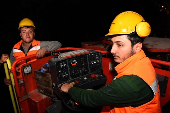 Yeni Zigana Tüneli işçilerin emekleriyle ilerliyor