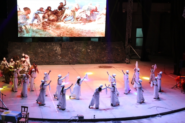 Kütahya'da lise öğrencilerinden Dumlupınar Müzikali