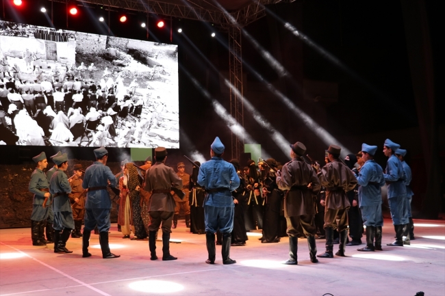Kütahya'da lise öğrencilerinden Dumlupınar Müzikali