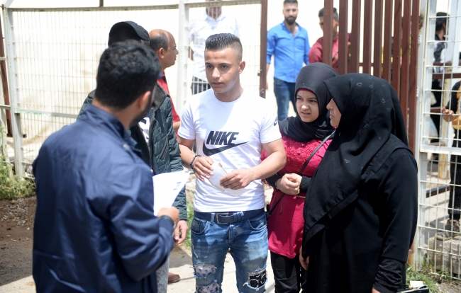 70 Suriyeli daha ülkesine döndü