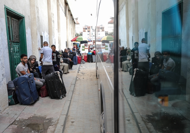 Refah Sınır Kapısı 4 günlüğüne çift yönlü geçişlere açıldı