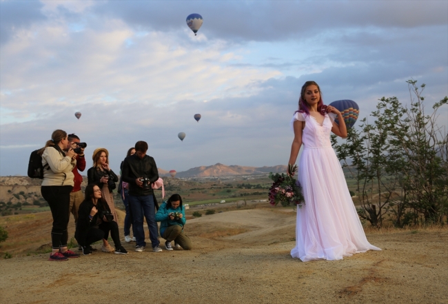 Turistlerin düğün fotoğrafı için favori mekanı: Kapadokya