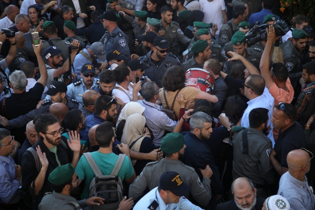 İsrail polisinden Kudüs’teki büyükelçilik protestosuna müdahale