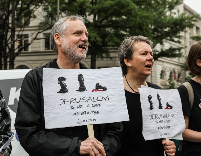 ABD dünyanın dört bir yanında protesto edildi