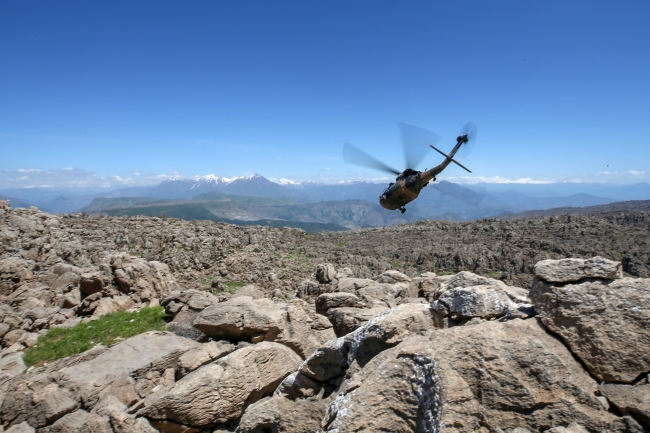 İlk iftarı sınırdaki Mehmetçik açtı