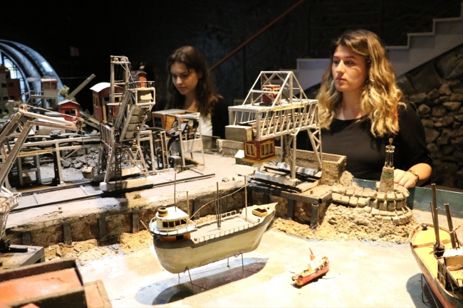 Türkiye'nin ilk taş kömürü müzesi, yer altındaki zorlu çalışma ortamını yansıtıyor