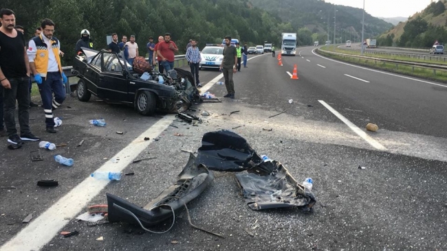 Ankara’da tır ile otomobil çarpıştı: 3 ölü 1 yaralı