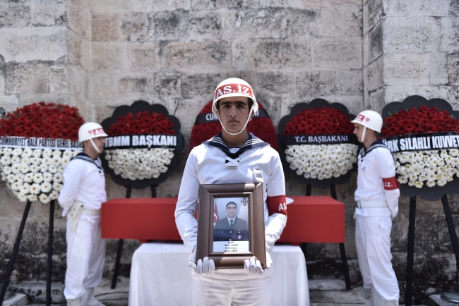 Şehit Musa Sayan ve Mehmet Türken'i binler son yolculuğuna uğurladı
