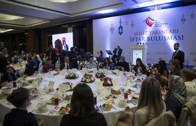 Aile ve Sosyal Politikalar Bakanı Kaya: Şehitlerimizi unutmadık, unutturmayacağız