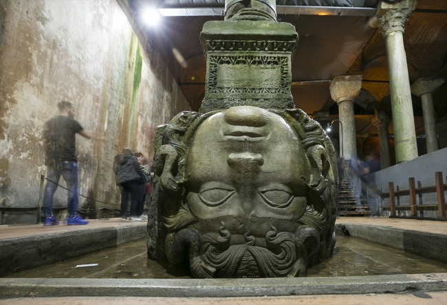 İstanbul'un sarnıçları yoğun ilgi görüyor