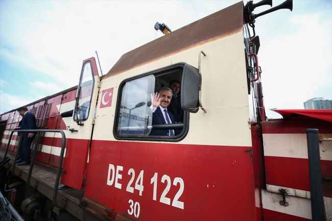 Gebze-Halkalı banliyö hattının yıl sonunda açılması hedefleniyor