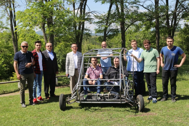 Hurdalardan "go kart" aracı tasarladılar