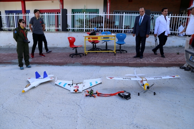 Lise öğrencileri insansız hava aracı yaptı