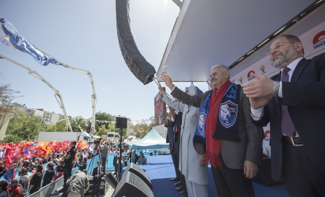 Başbakan Yıldırım: Siz sadece yıkmayı bilirsiniz, yapmayı AK Parti bilir
