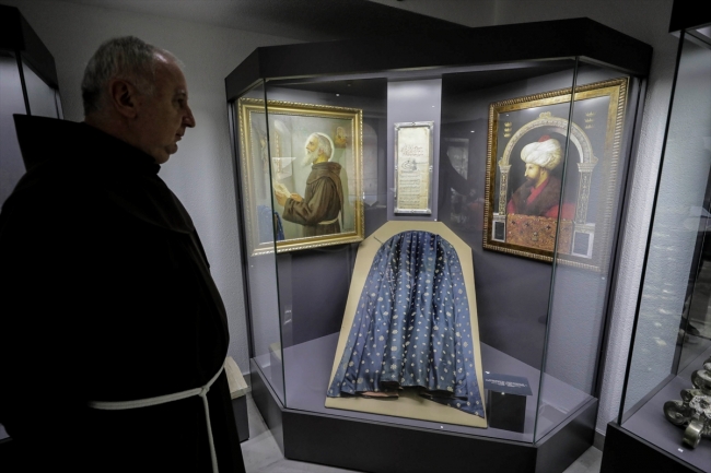 "Fatih'in Ahidnamesi" 555 yıldır Bosna'daki manastırda korunuyor