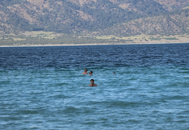 Türkiye'nin Maldivleri "Salda Gölü" yaza hazır