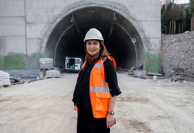 Hem tünelin açılışı, hem de kızının doğumu için gün sayıyor