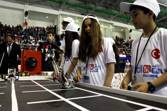 Ağrı'da 'Kodlama Şenliği' yoğun ilgi gördü