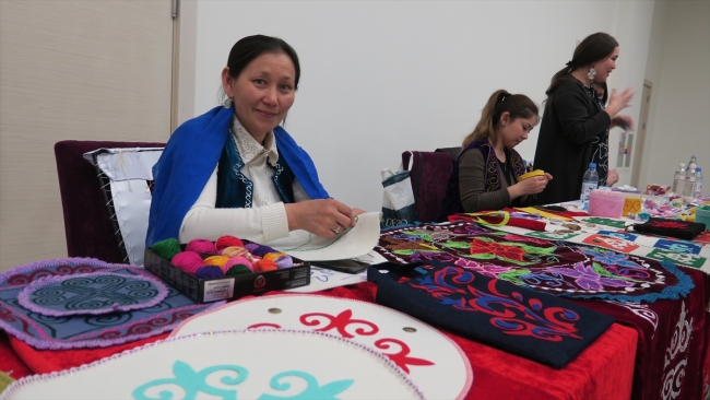 Kazakistan Milli Müzesi'ne ziyaretçilerin ilgisi artıyor