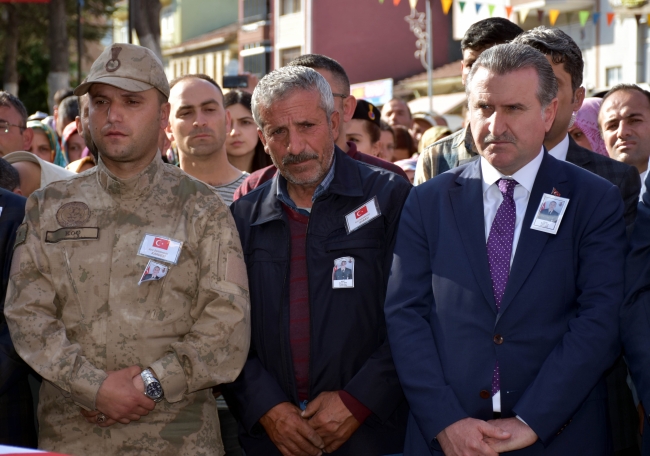 Irak'ın kuzeyinde şehit düşen askerler son yolculuklarına uğurlandı