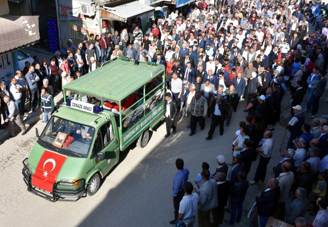 Irak'ın kuzeyinde şehit düşen askerler son yolculuklarına uğurlandı
