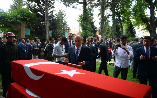 Irak'ın kuzeyinde şehit düşen askerler son yolculuklarına uğurlandı