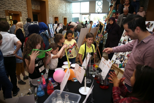 Sakarya'da çocuklar İstiklal Marşı'nı işaret diliyle okudu