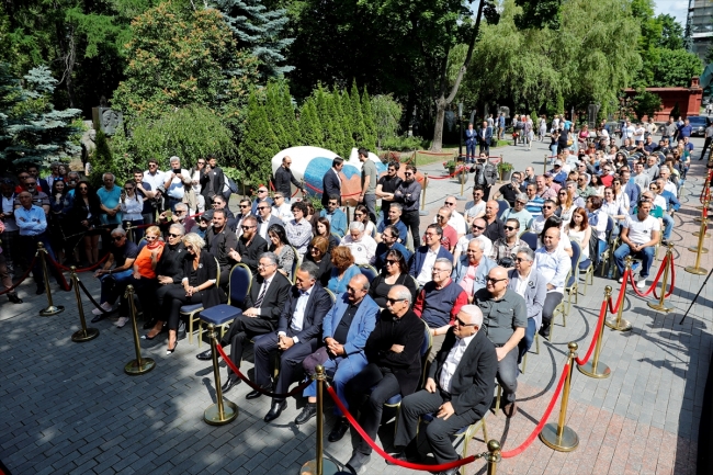 Nazım Hikmet vefatının 55. yılında mezarı başında anıldı