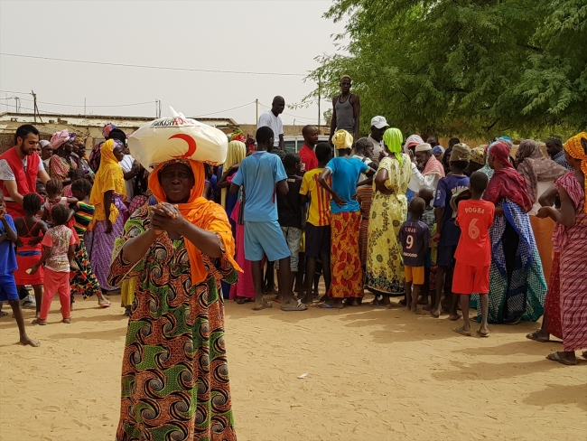 Kızılay'dan Senegal'de 7 bin aileye Ramazan yardımı
