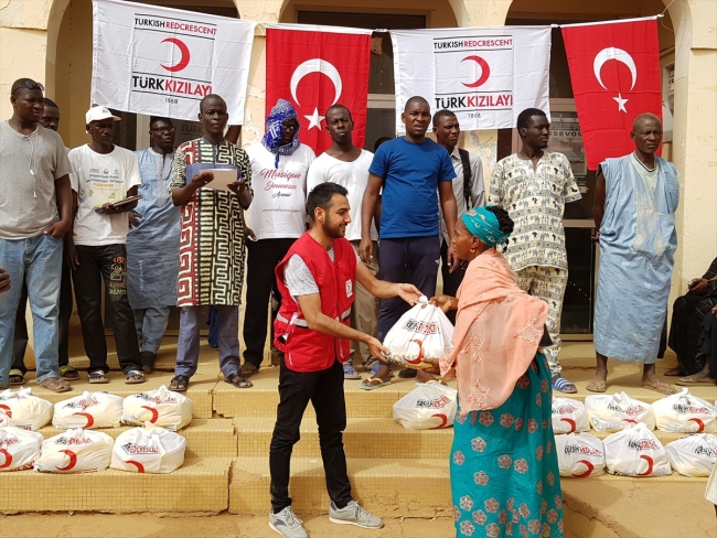Kızılay'dan Senegal'de 7 bin aileye Ramazan yardımı