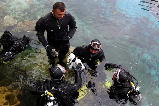 AFAD ekiplerinden 16 yıldır gönüllü dip ve yosun temizliği