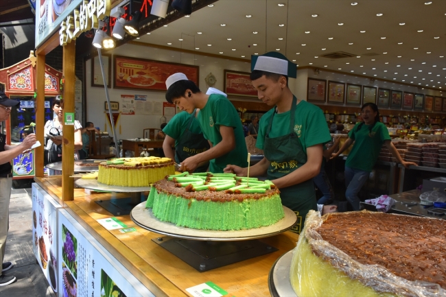 Çin�in Ramazan lezzetleri Hui Müslümanlar Caddesi�nde
