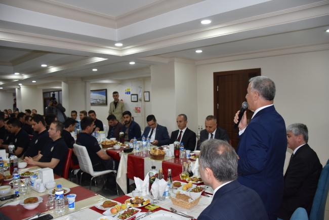 Bakan Arslan: Güvenlik güçleri ülkenin bekası için gözünü kırpmadan mücadele veriyor