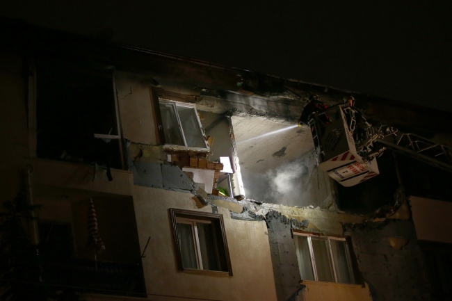 Ankara'da apartmana yıldırım düştü: 1 yaralı