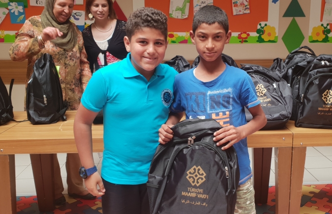 Maarif Vakfı bayram öncesi Tunuslu yetim çocukları sevindirdi