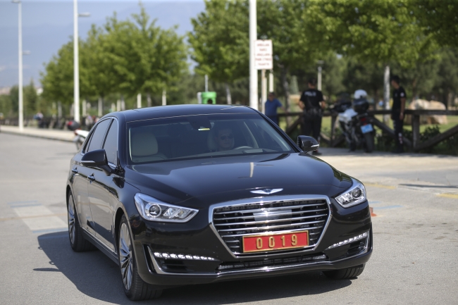 Bakan Zeybekci’den Güney Koreli firmaya jest