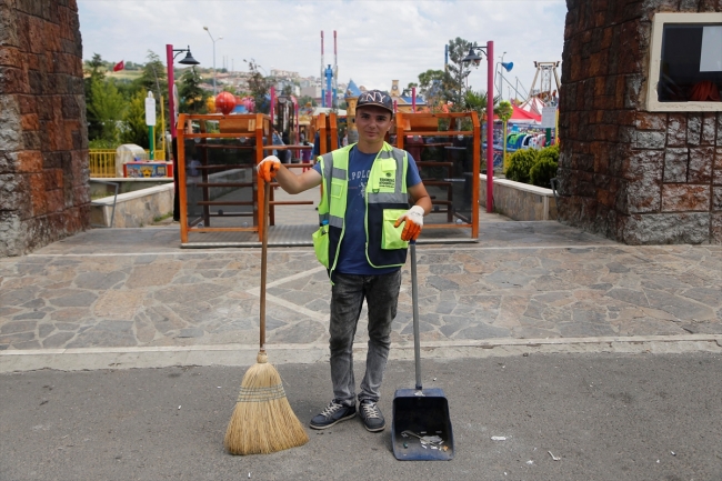 Bayramı "ekmek parası" peşinde geçiriyorlar