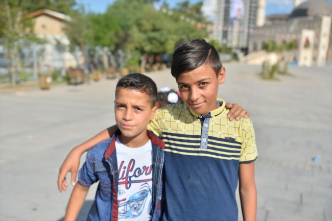 Mardin'de şeker yağmuru