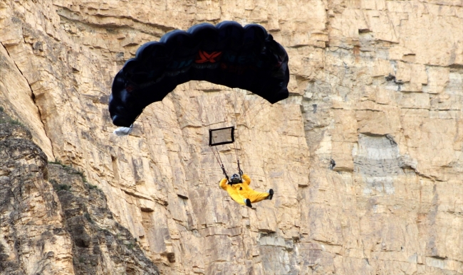 Erzurum Uzundere ekstrem sporcularının gözdesi oldu