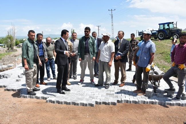 Muş'ta görevlendirme yapılan iki belde daha hizmete kavuştu