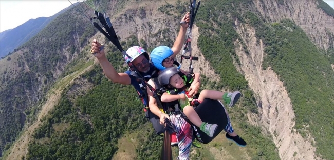 Üç yaşındaki Kuzey gökyüzü ile tanıştı