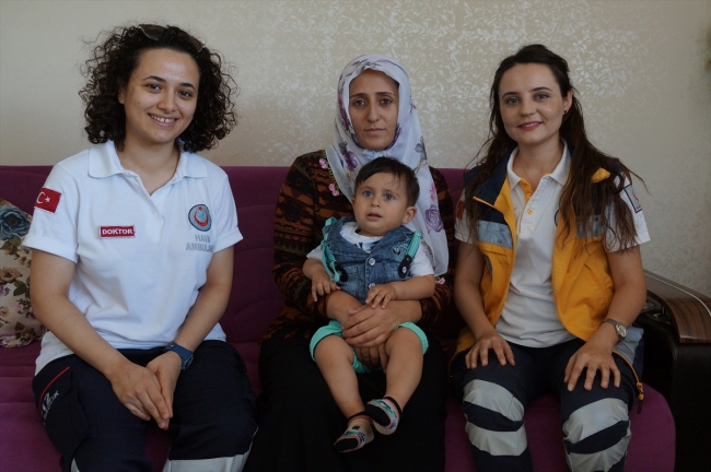 Minik Muhammed hava ambulansı sayesinde hayata tutundu